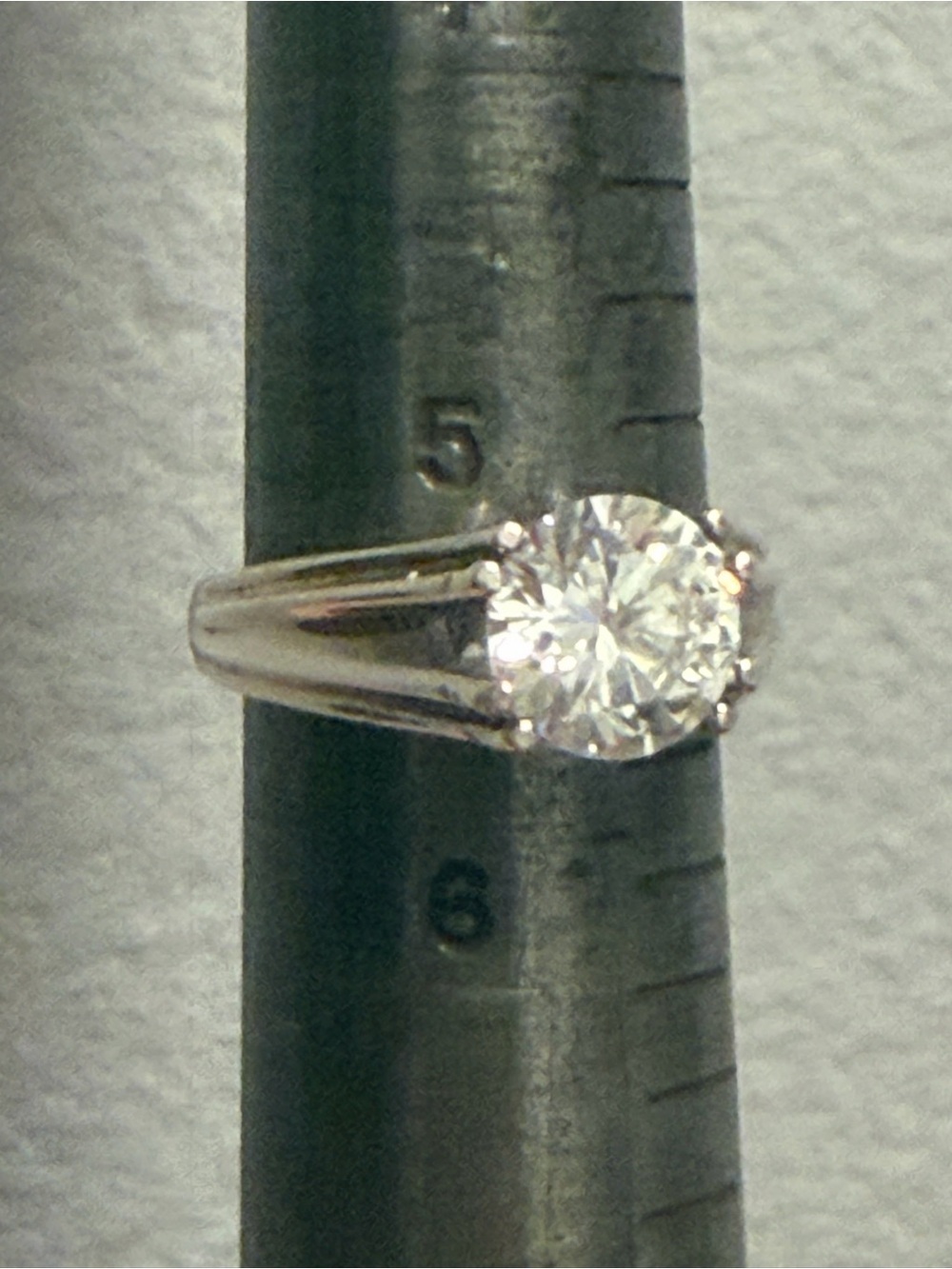 Sterling Silver 925 Solitaire Ring Round-Cut CZ Diamonique- size 5 1/2